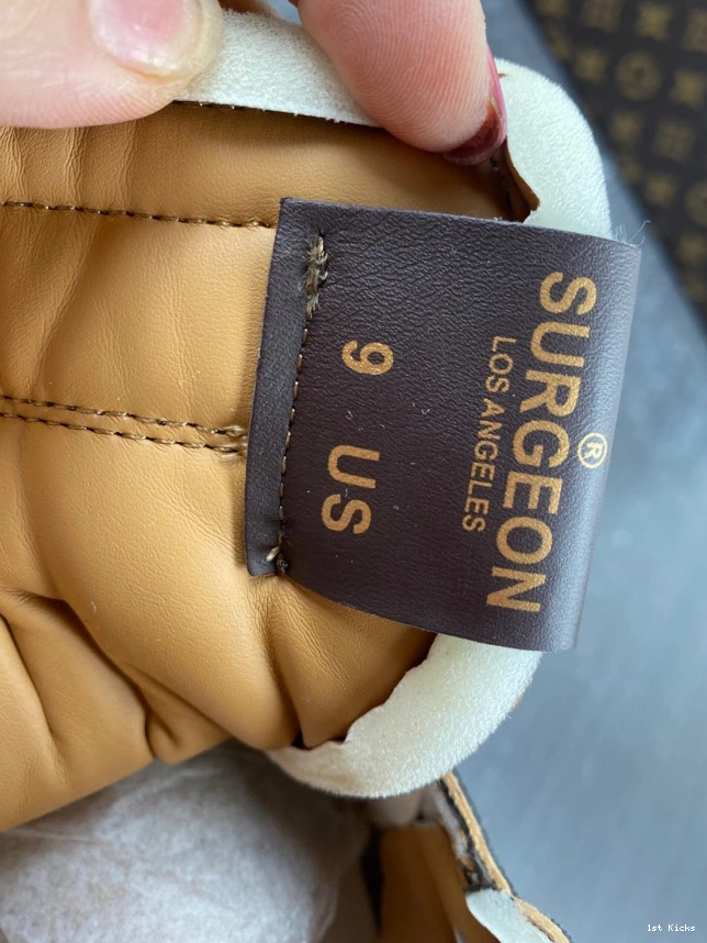 1st Kicks Shoes Jordan OFF-WHITE Air 1 x LV 0710